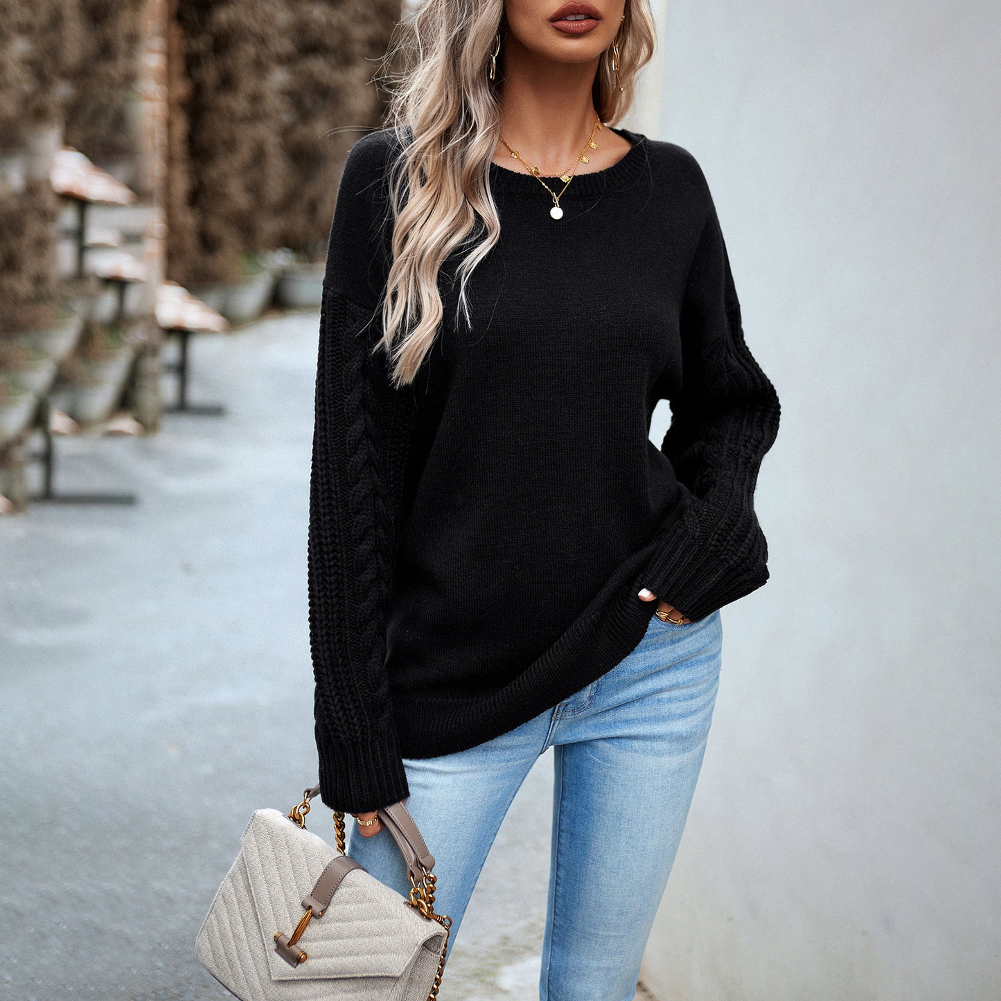 Fashionable Simple Round Neck Sweater